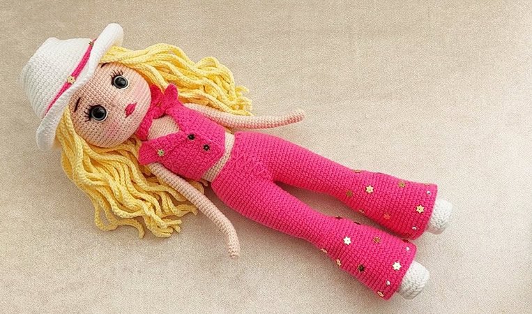Muñeca Barbie amigurumi